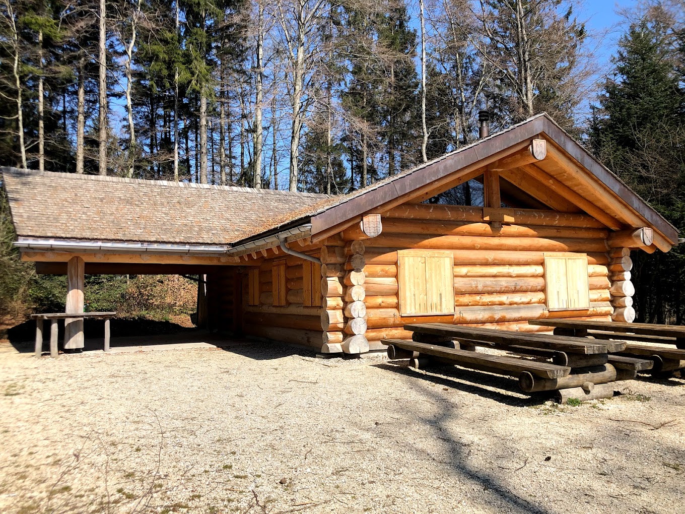 Refuge forestier Les 3.com Refuge forestier Les 3.com